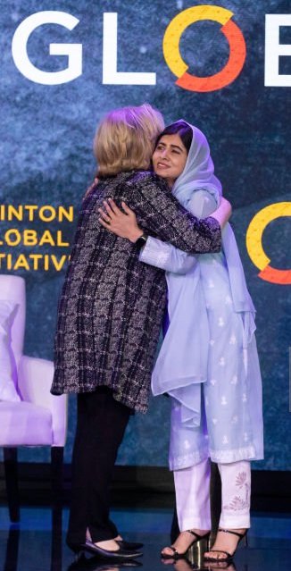 HillaryPix's tweet image. Hillary and Malala 💞 today in NYC  #CGI2022
