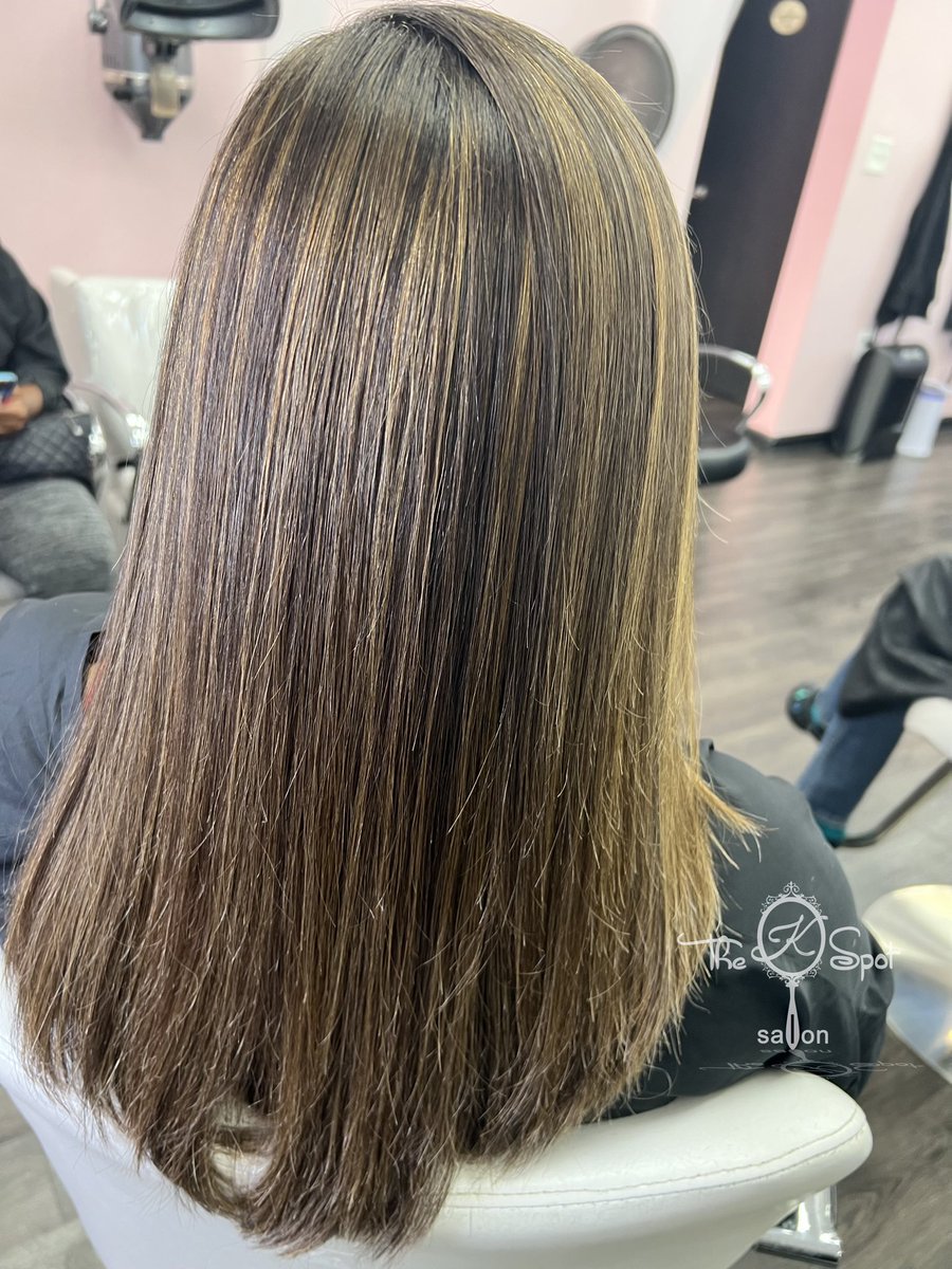 TheKSpot_'s tweet photo. Beautiful Silk Press!✨
At The K Spot!🌸

#silkpress #silkpressmasters #silkpressqueen #silkpressmaster #silkpressedhair #silkpressseason #silkpressdmv #naturalsilkpress #baltimoresilkpress #naturalhairstylist #blowouts #protectivestyling #marylandhairstylist https://t.co/cH1eBqhJlZ