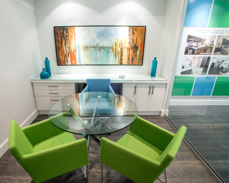 WiklemDesign's tweet photo. Condominium projects begin at the sales office. 📈 This vibrant and exciting sales office gives an excellent first impression!

#CondominiumDesign #CondoDesign #SalesOffice #InteriorDesign https://t.co/rZ61qoT27M