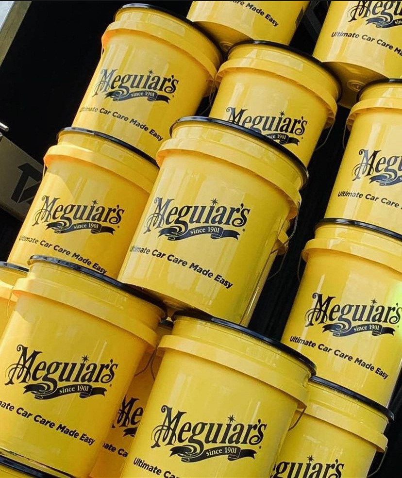 Meguiars's tweet photo. You ever wonder where you can get a Meguiar's Wash Bucket?
Get it right here, right now!! 🧽 💦
https://t.co/zLoNpbImfq
#meguiars #thatyellowbucket #carwash https://t.co/9HzjiVrr1p