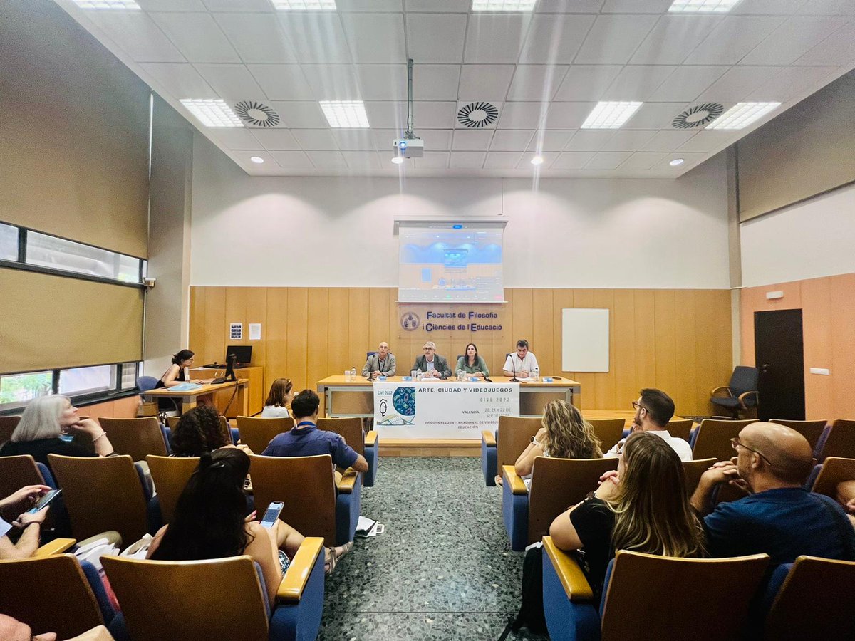 elisavalia's tweet photo. Los videojuegos son un industria con mucho futuro en nuestro país y que tienen además un potencial enorme como herramienta educativa para la formación de la ciudadanía.
Enhorabuena a Francesc Josep Sánchez y al grupo de investigación ALFAS por esta 7a edición #CIVE2022 https://t.co/keTbxJA59x