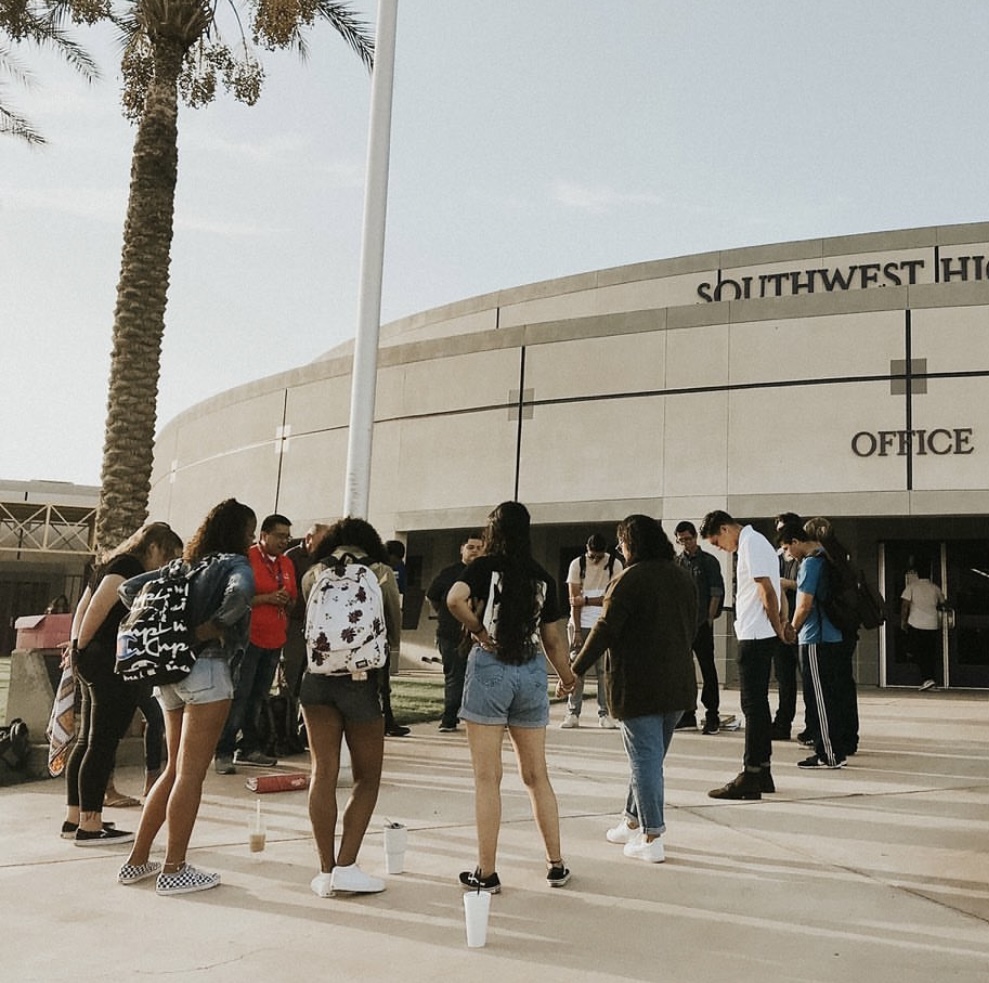 SeeYouAtThePole's tweet photo. 8 DAYS! #syatp22

Don't forget to download the See You at the Pole or the Claim Your Campus app to lead you through prayer on September 28th! https://t.co/8BaGqlCqMw