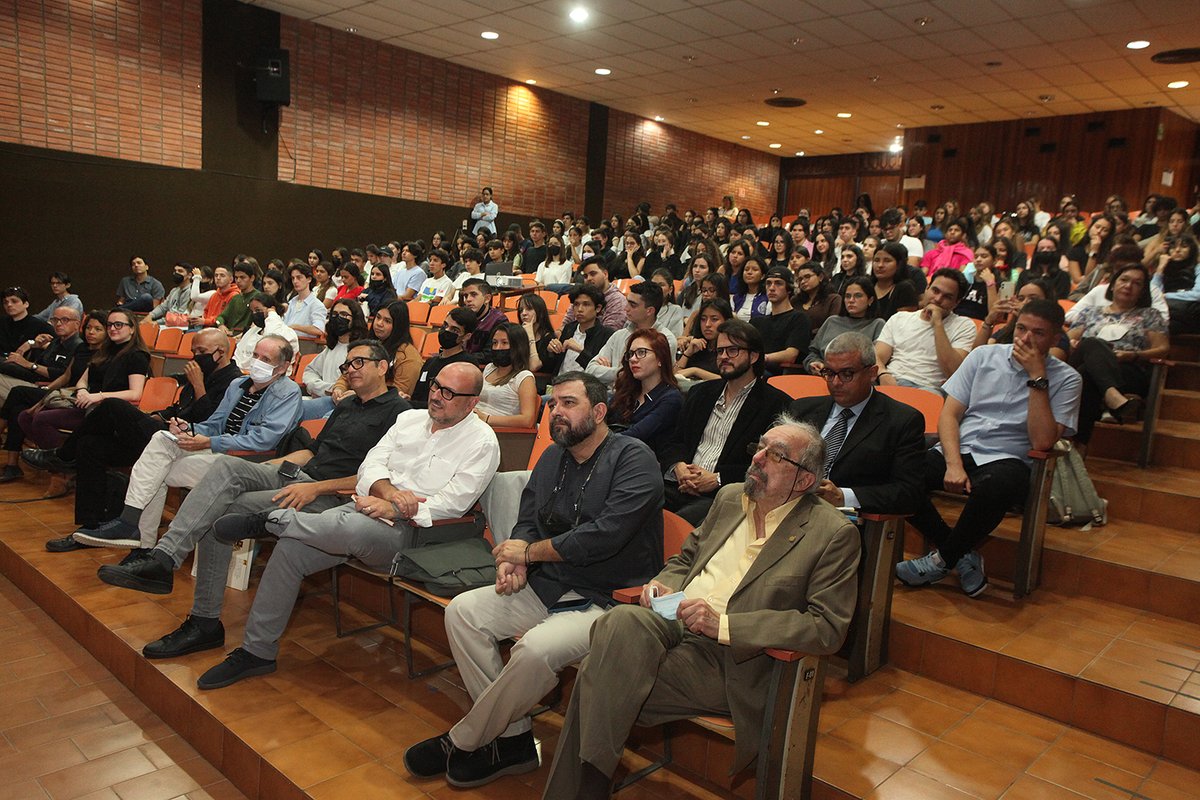 ArquitectUCAB tweet picture