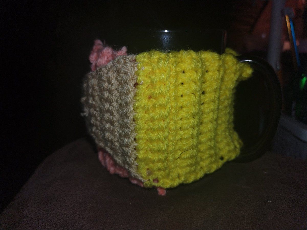 Fluffiecroation's tweet photo. Teacher pencil coffee mug coozie https://t.co/uDFCOtABbl