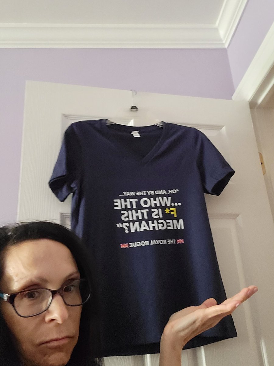 barbiedoll311's tweet photo. @Knesix I have no idea who she is but thank you for the shirt Jesรบs! I love it!๐คฃ #thebodylanguageguy #theroyalrogue https://t.co/7rtdCX7oce
