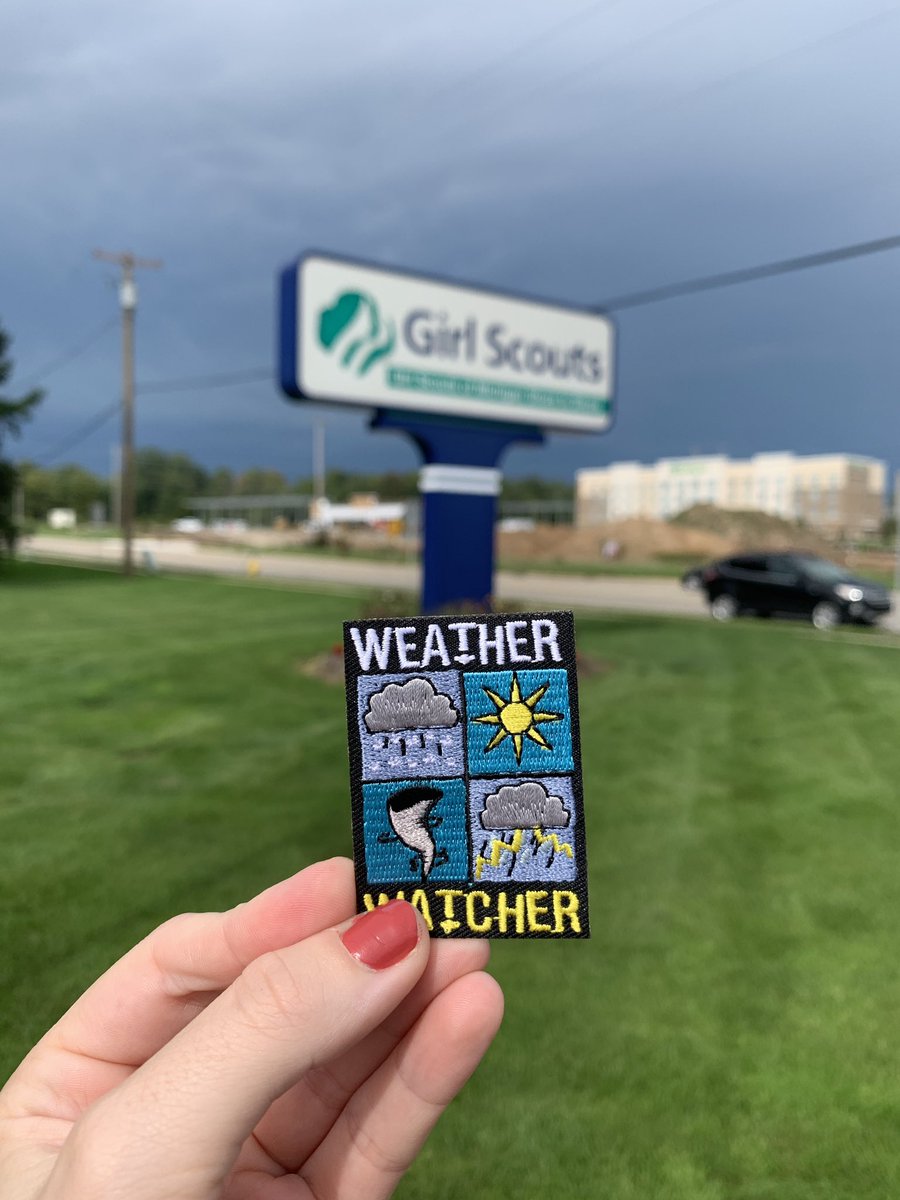 SaraFlynnWX's tweet photo. Today I finalized some plans to run a weather program through Girl Scouts Shore to Shore! More information coming soon. 

Also pictured: storms north of Grand Rapids 👀 https://t.co/2wFxrMHLor