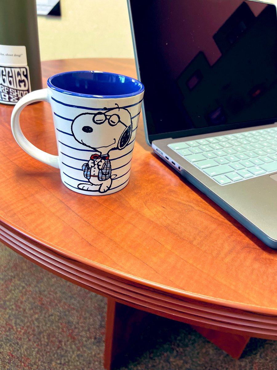Always my favorite mug!! Thanks <a href="/Guerrerotweets/">Rosa Guerrero</a> 😃😃!