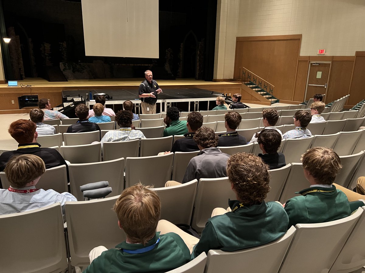 stxtigers's tweet photo. Tigers for Christ: our newest club, headed by Ben Cottrell, is centered on the attributes of Jesus. TFC meets to encourage one another by creating a caring, faith-filled support system for the St. X community.

Story by Landon Akers | @stxtigers_news

📝 | https://t.co/WQ7vm1T9xh https://t.co/SoZdlqp6S8