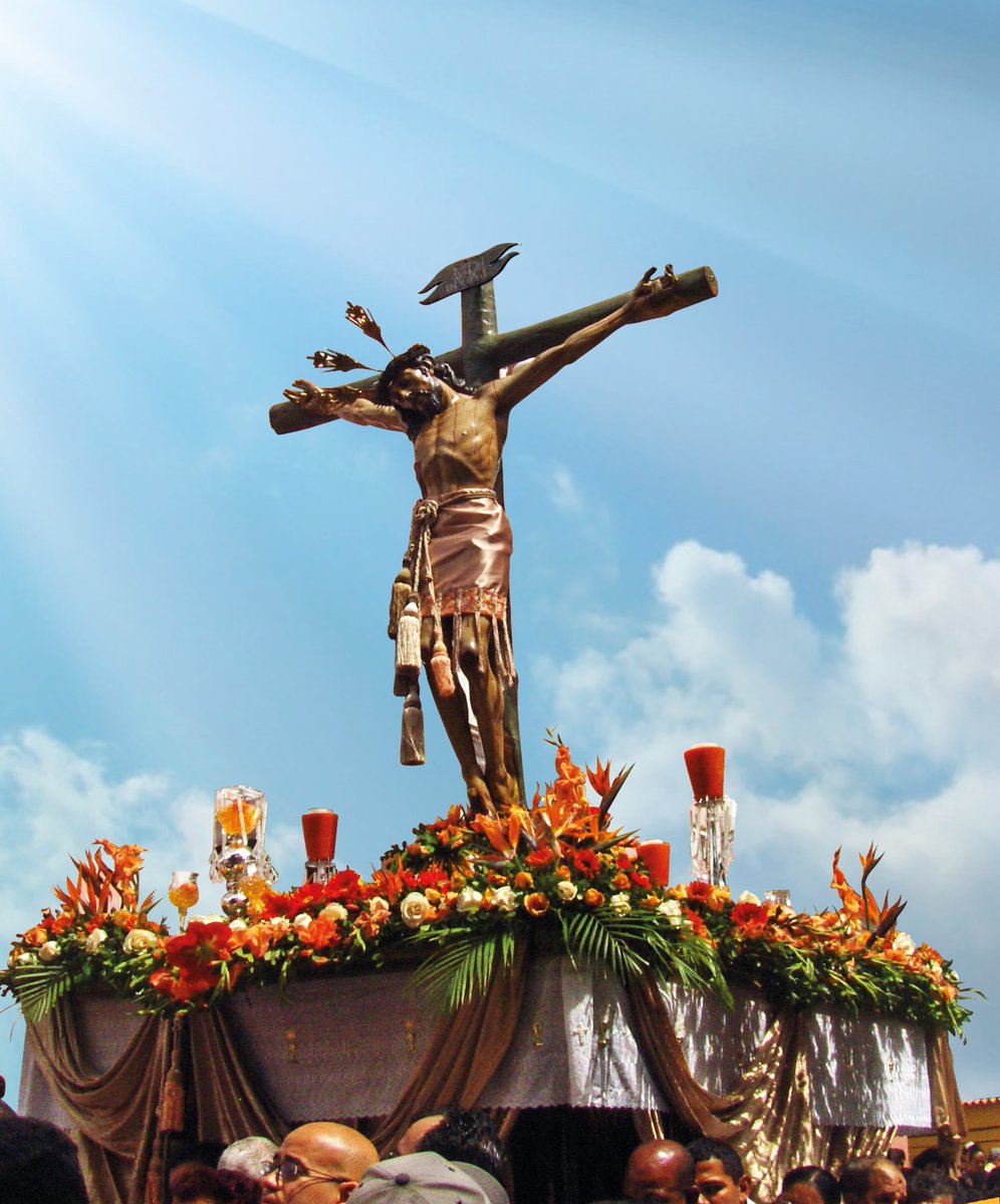 Fundalamas's tweet photo. Imagen de Cristo crucificado o Cristo de la Salud es la rememoración de un evento del pasado, donde fue invocada su intervención divina para enfrentar el devastador azote de la fiebre amarilla, también llamado vomito negro, en el pueblo petareño. https://t.co/dld6LcKb5p