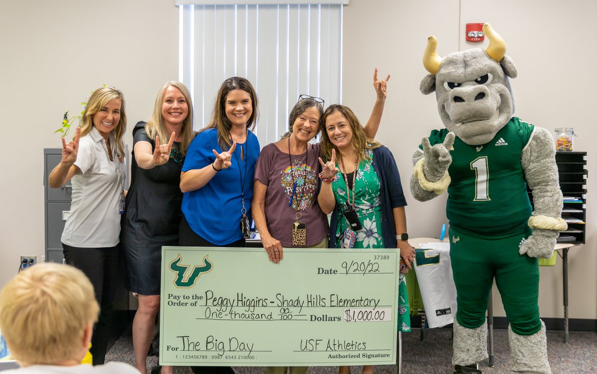 educationUSF's tweet photo. .@educationUSF, @USFAthletics, and @CFPExtraYard are recognizing Ms. Peggy Higgins, 4th grade teacher at Shady Hills Elementary and USF Alumna, with the Big Day Check Award for her dedication and commitment to her students and school. Congratulations, Ms. Higgins @pascoschools https://t.co/GfDKGokSI0
