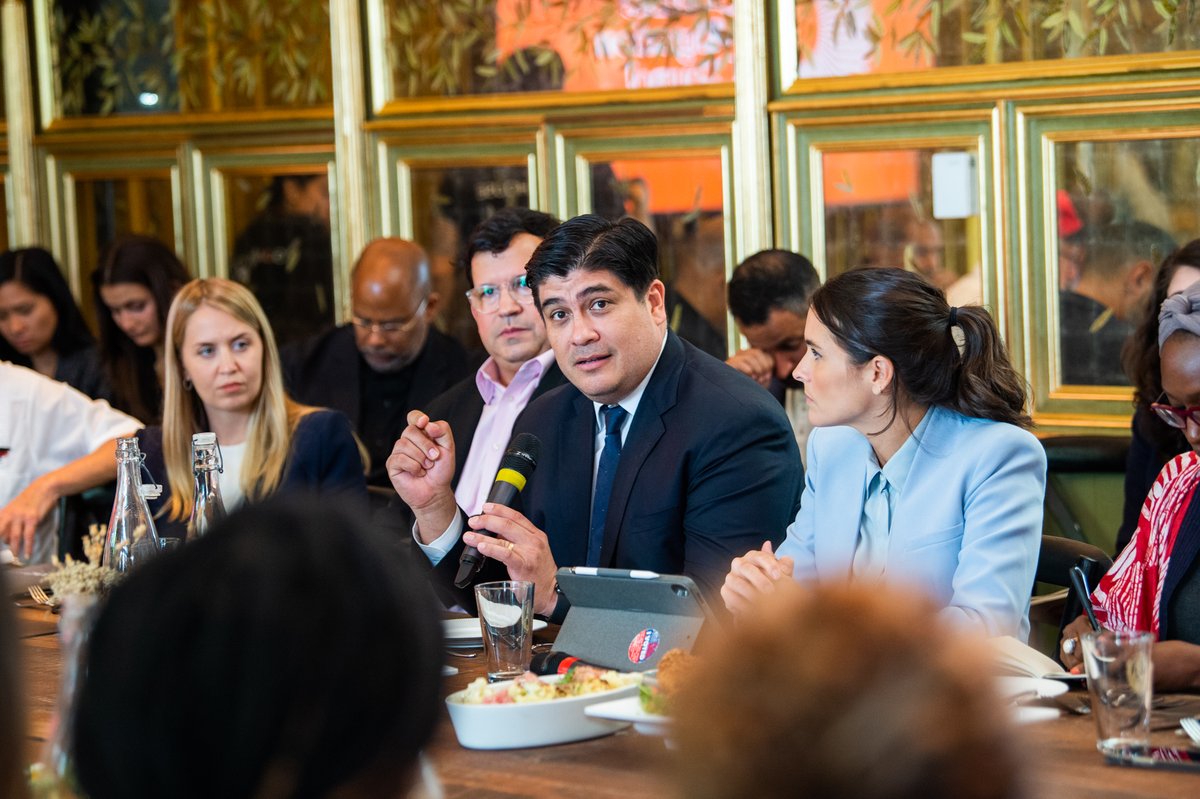 ClimateMigCncl's tweet photo. The @ClimateMigCncl just wrapped a productive discussion with global leaders, focusing on the scope, scale and solutions to the challenge of #ClimateMigration. This is just the beginning of our intention to generate collective action on an international scale. https://t.co/Olrz8b2KTK