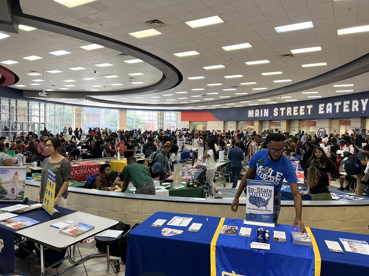 Melanie Lewis (@mjlewis1271) on Twitter photo Duncanville High School College Fair is underway! <a href="/dvilleCTE/">Duncanville ISD CTE/CCMR</a> #rockyourfuture #dvilleallin Duncanville High School College Fair is underway! <a href="/dvilleCTE/">Duncanville ISD CTE/CCMR</a> #rockyourfuture #dvilleallin