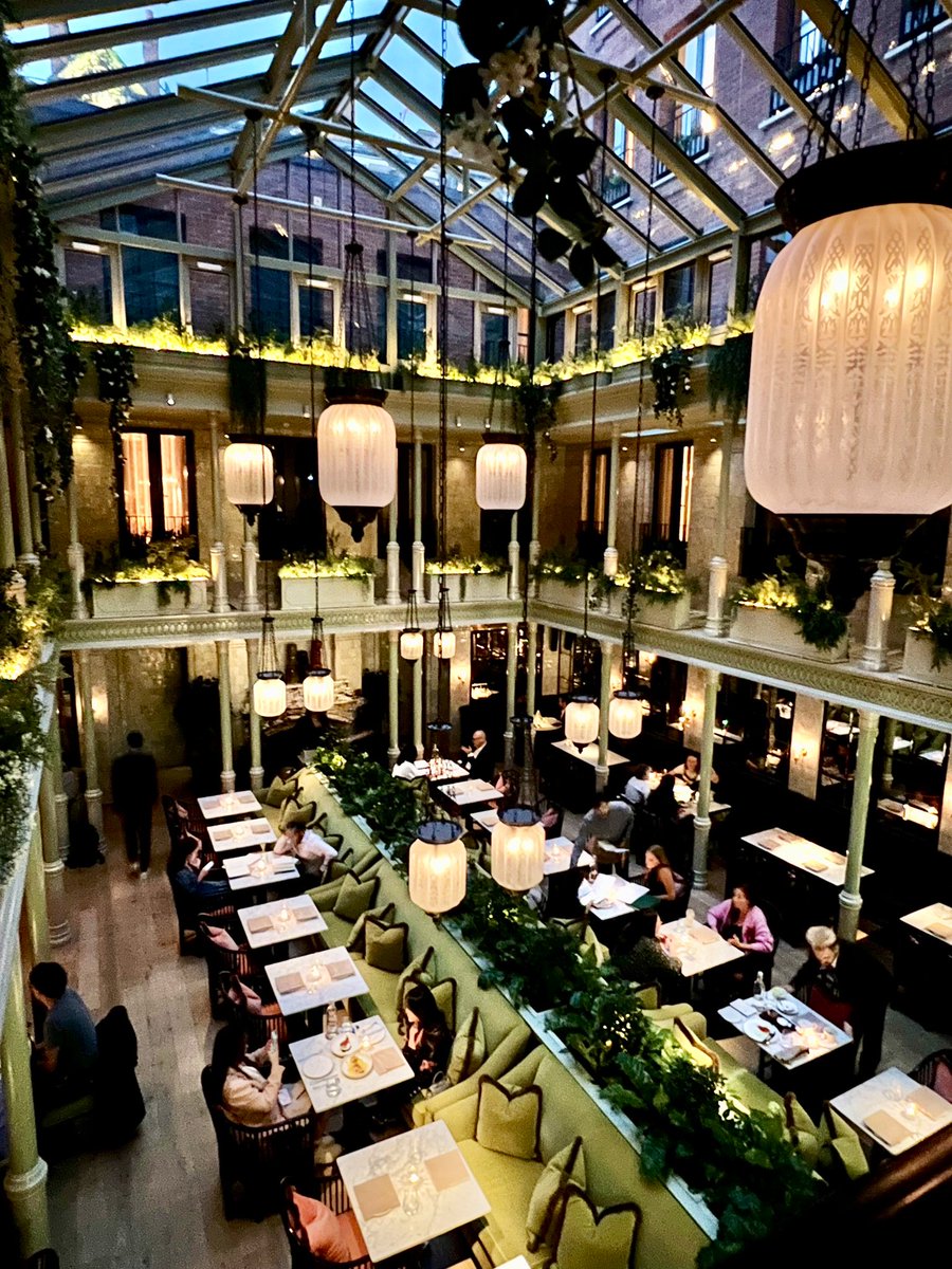 She’s so lucky! shes’s a star. tweet media