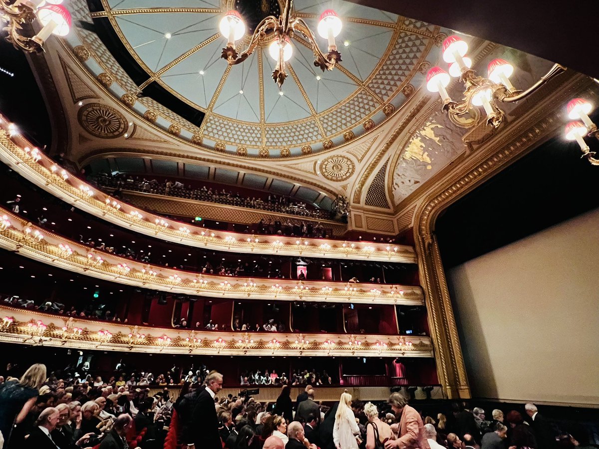 She’s so lucky! shes’s a star. tweet media