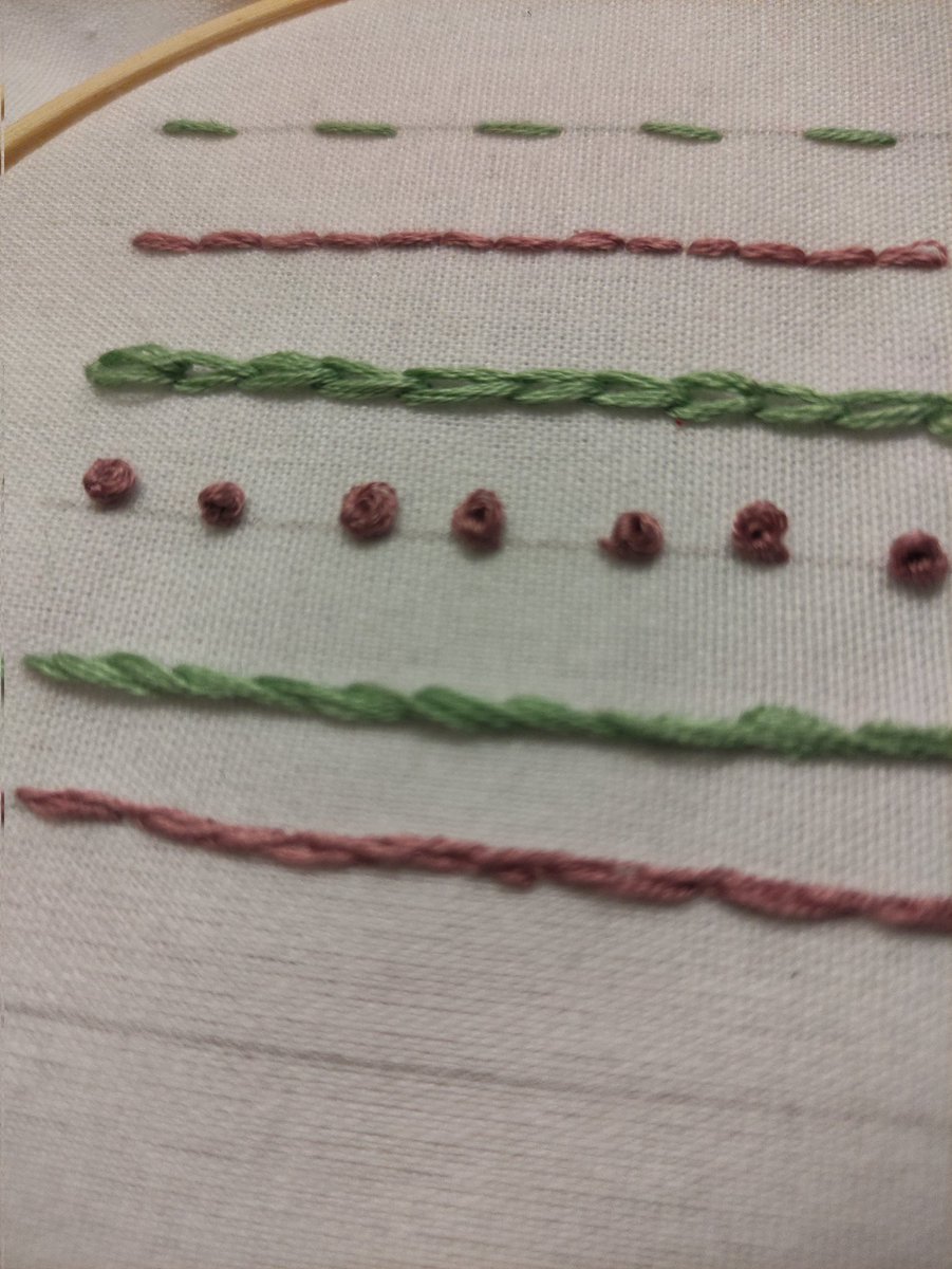 arttextiles77's tweet photo. Year 10 recapping and developing embroidery skills. Ready for their embroidery artist. #Textiles #ArtTextiles #TextileArt #Embroiderysampler https://t.co/76iys7ZjnJ