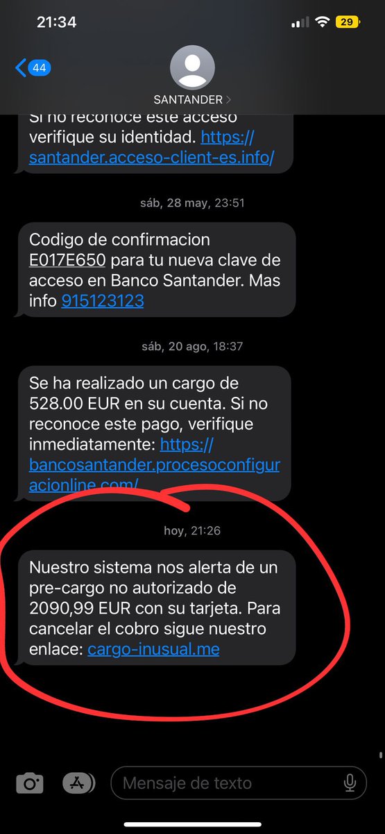 RCASMadrid's tweet photo. @santander_es mucho ojo con esta estafa #Phishing #estafa, lo he recibido por el SMS que recibo las claves de confirmación del #bancosantander. Te manda a una web falsa para robarte los datos, prevenid a vuestros clientes. @bancosantander https://t.co/JGeXBaM1PF