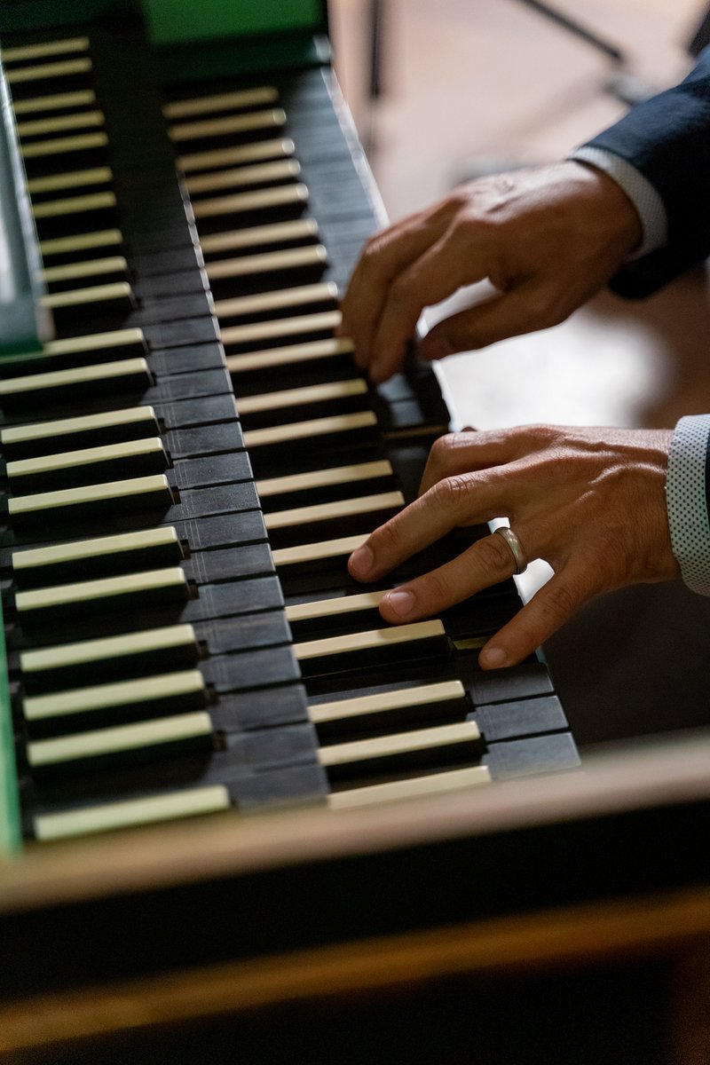 SDMA's tweet photo. Experience a live #ClassicalMusic concert Sun, 10/2 by award-winning pianist Dario Martin in #SDMA’s historic rotunda. Get tix now! https://t.co/q9J8L4H8vo 

#SanDiegoMuseumofArt #SDMAYourWay 

Presented in partnership w/ @SpainInTheUSA &amp; Consulates of Spain throughout the US https://t.co/lF3pXd6wMm