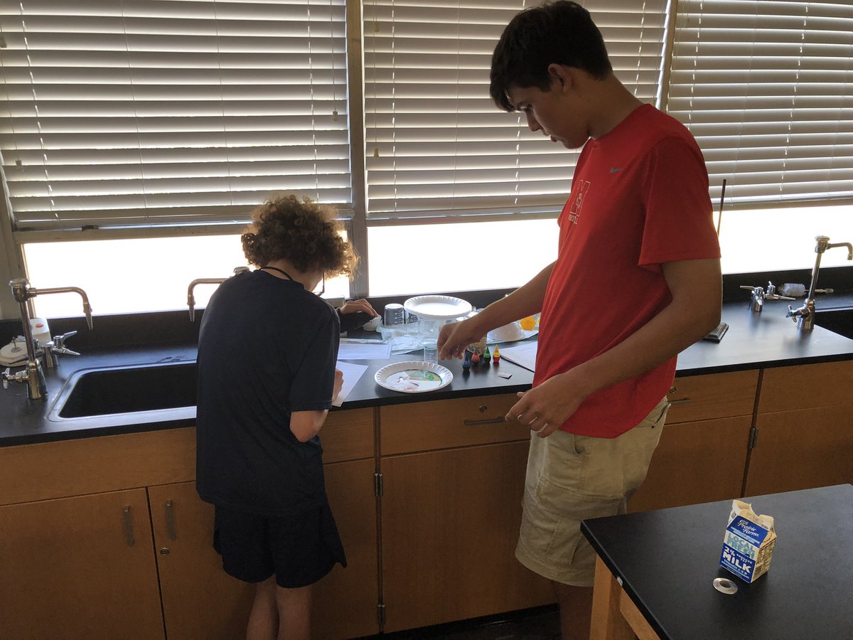 STMsrichards's tweet photo. Freshman bio explores the properties of water . https://t.co/FsdnTLKag5
