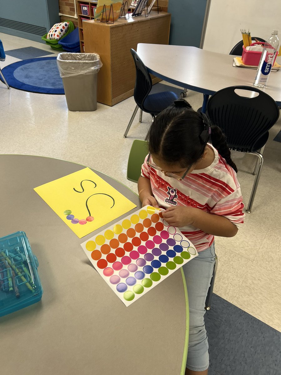 Newman2728's tweet photo. This week we are learning all about the letter Ss! https://t.co/iKpRjR5vZ0