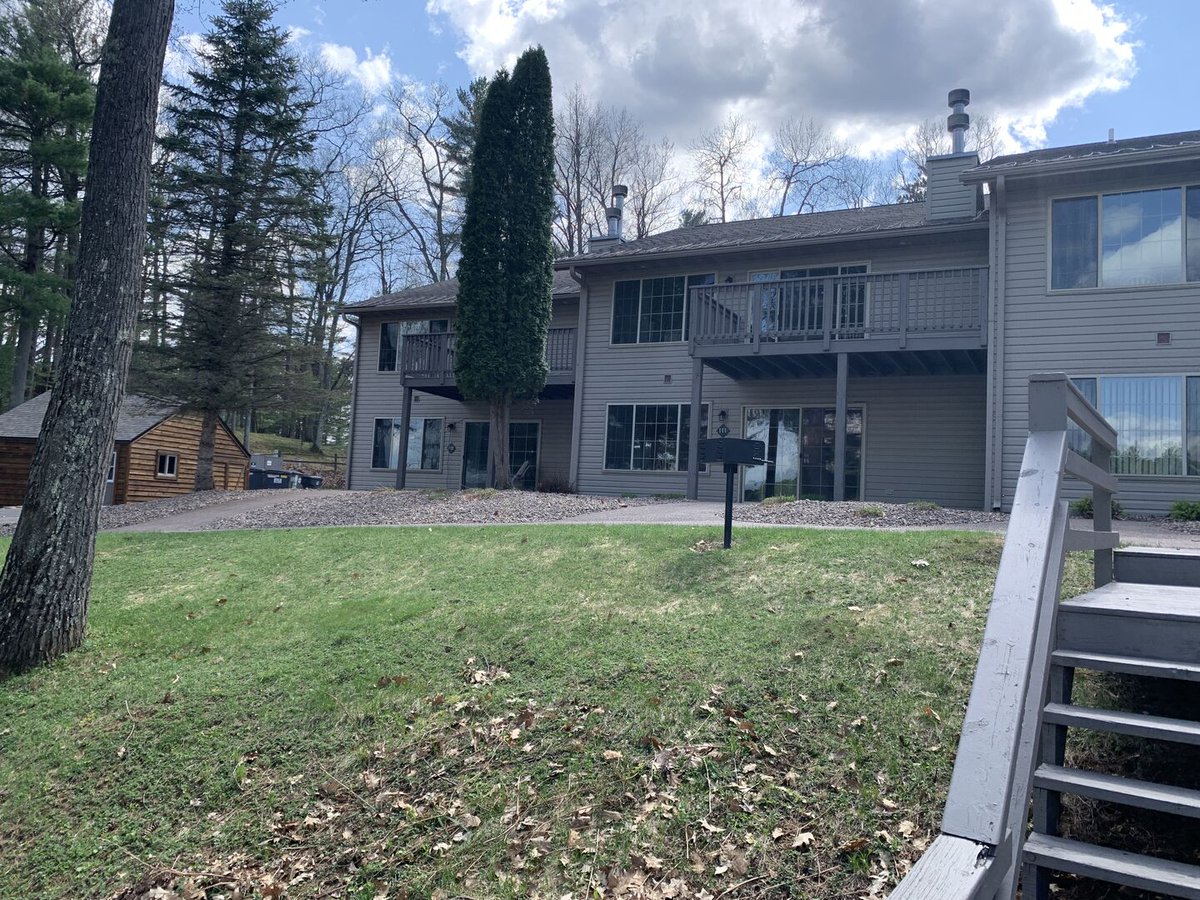 In need of a cabin for the Fall/Winter months?
Whether it's hunting, hiking, ice fishing, snowmobiling, skiing or tubing.. make sure to stay with us!
One of our newest rental properties is the Black Bear Lodge - Cubs Den! Perfect for the Winter season!