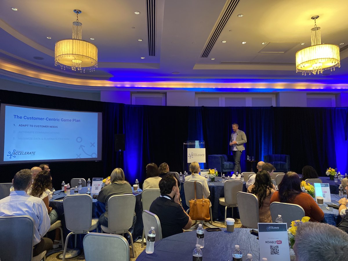 MessageGears tweet media