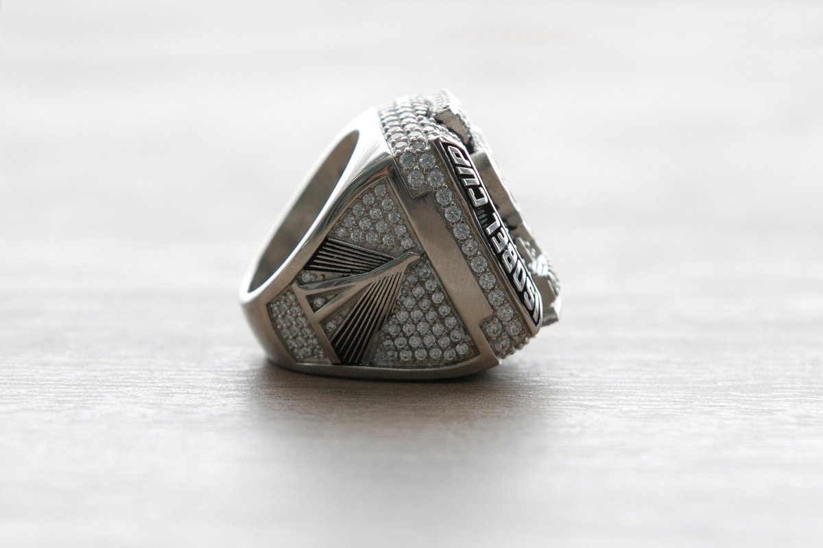 TheBostonPride's tweet photo. A closer look at our 2022 championship ring 💍😍 https://t.co/Sy1Y7t24r5