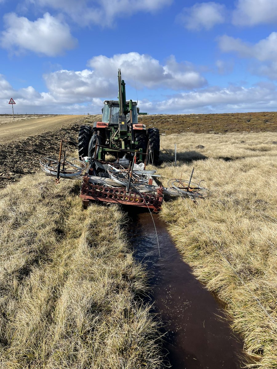 justin_westside's tweet photo. There’s always that drainage ditch 🙄#wragpostdriver #farmilfe #masseyferguson https://t.co/xa6ChoyusP