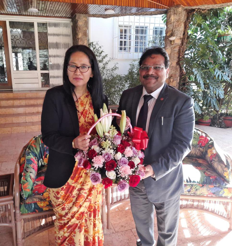 IndiainKenya's tweet photo. High Commissioner-designate Ms. Namgya Khampa met with Chairman and members of @KenyaHCK today. She appreciated the work of @KenyaHCK to promote Indian culture and to strengthen the bridges of friendship between 🇮🇳 and 🇰🇪 https://t.co/oLhVmc7a5B