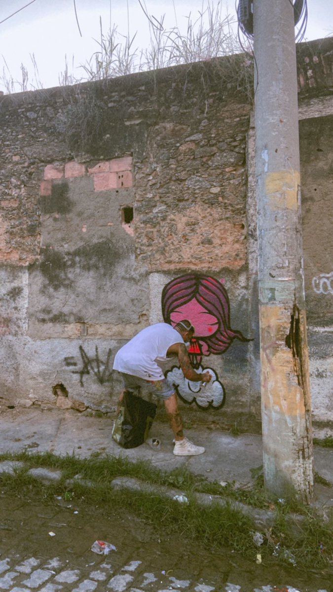 CriptoNinas's tweet photo. GM with some fun in the sun βοΈβοΈ
#graffiti #CryptoNinas #graffitiart #NFT #CryptoNina #NFTs #art #arte https://t.co/906dn6tZKG