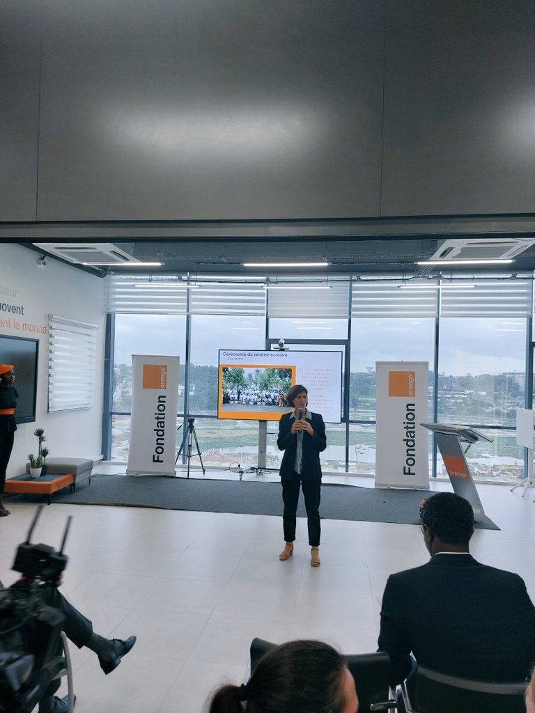 justcrepingondo's tweet photo. Revez haut, n'ayez pas de limite et comptez sur nous pour vous accompagner. Célébrez votre réussite mais sachez que le chemin est très long " DG orange"

#GenerationOrange #OperateurDigitalEngagé https://t.co/pfbnSwxENP