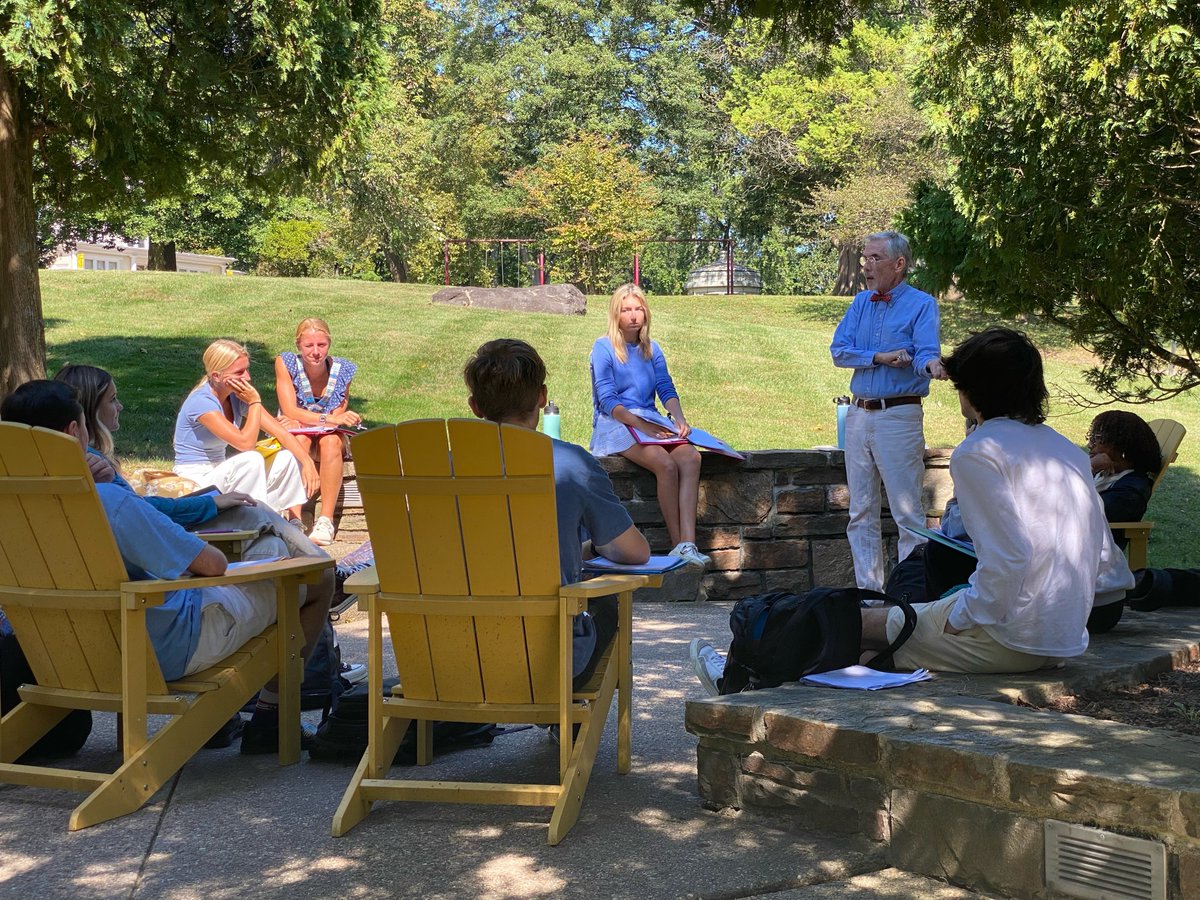 TatnallSchool's tweet photo. Students and teachers are taking FULL advantage of our various outdoor spaces across campus as we enjoy the start of FALL 🍂🎃 #fallislife #tatnall #tatnallupperschool #outdoorclass #delaware https://t.co/OxiF410aDK