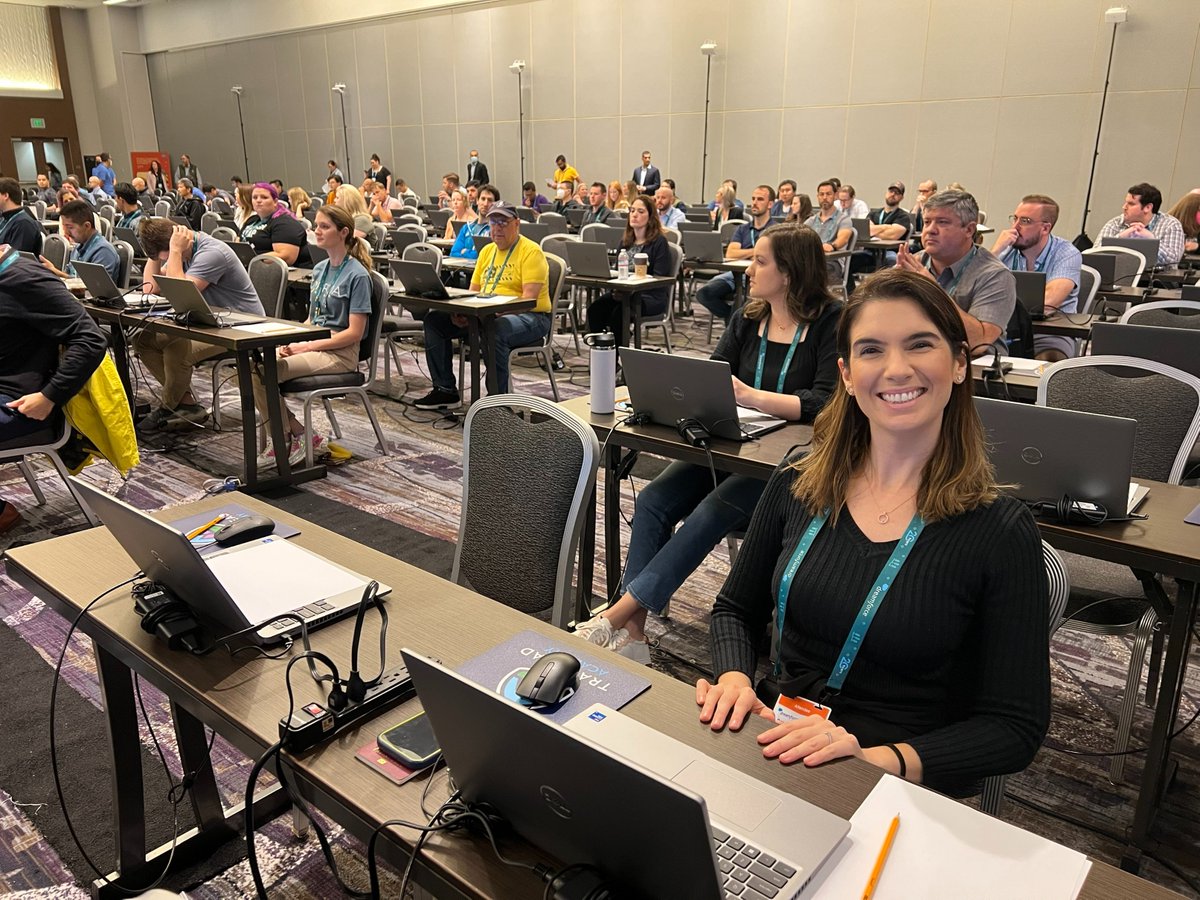 skyplanner's tweet photo. #SkyPlanner team is happy to be at @Dreamforce 2022.
#DF22 https://t.co/S1MSTlaWHn
