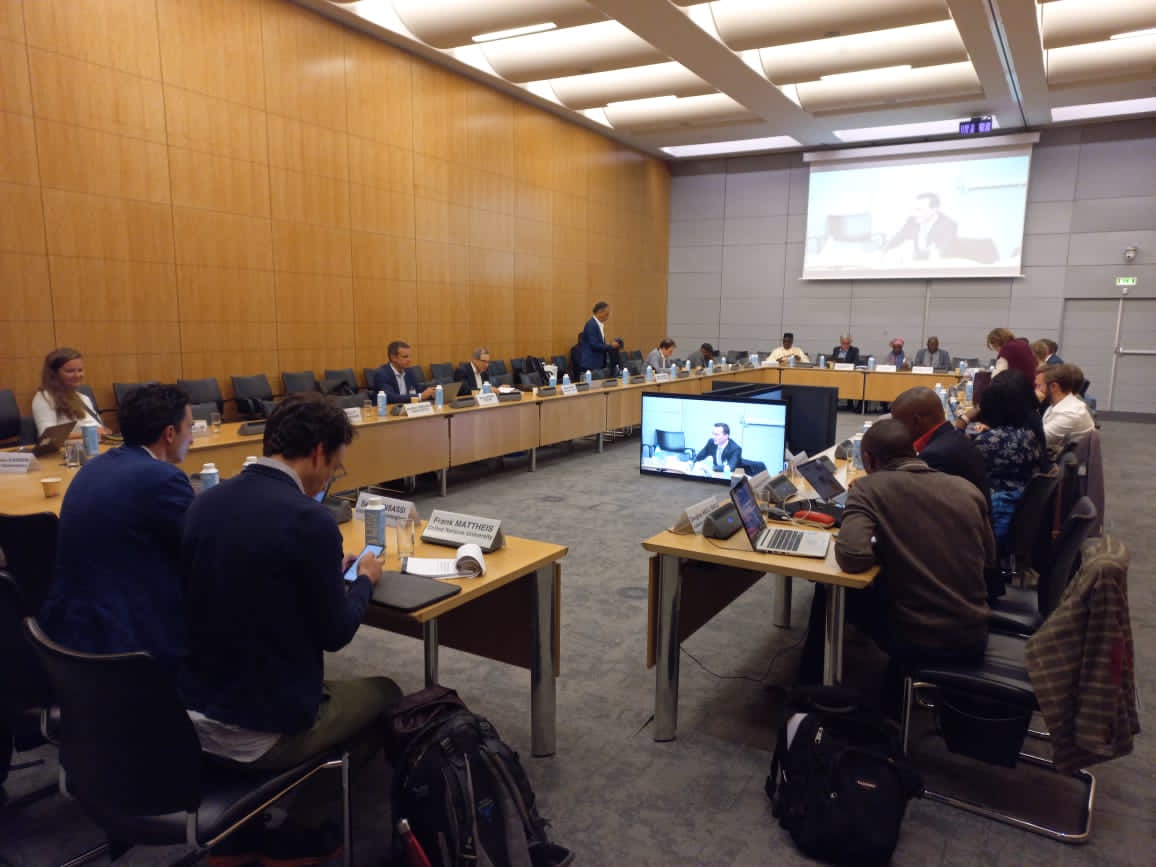 GIZAfricanUnion's tweet photo. ℹ Policy Panel at #ABORNE2022

Dr @NEPAD_Mayaki, Ms Kinza Jawara-N’Jai @ecowas_cedeao, Mr @DiarrahAguibou &amp; our colleague Dr @AbdoulMohamado5 are discussing the importance of #crossborder cooperation in a context of insecurity.

#AUBorderProgramme https://t.co/TieTQV3tjw