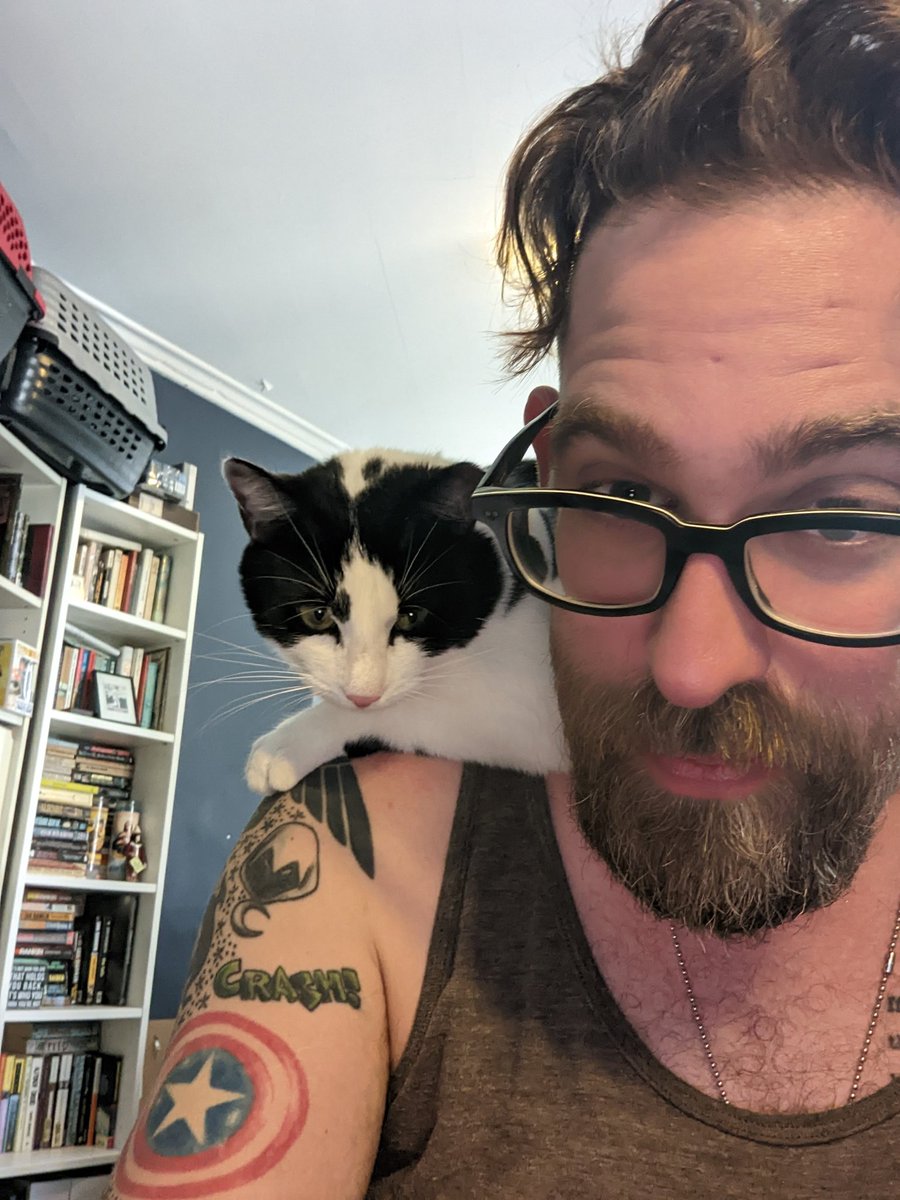 sacredprofanity's tweet photo. We cute. https://t.co/53TPK9c8Sj