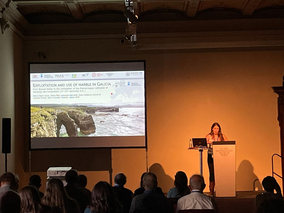 ArpaUea_ICAC's tweet photo. #ASMOSIA2022 continues with the intervention of @mcsavin (#ArPA @ICAC_cat) who talks about the exploitation and use of #marble in #Galicia from #RomanTimes to the completion of the Cathedral of Santiago de Compostela
#ASMOSIA2022 #ASMOSIAXIII @oeaw @oeai_oeaw @KHM_Wien https://t.co/aFWZCwnCC2