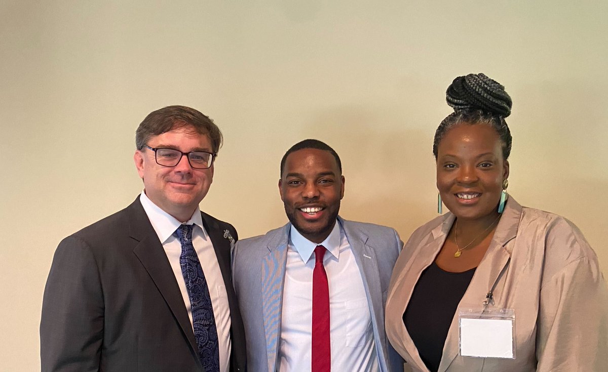 csteachersorg's tweet image. New CSTA Equity Fellows @Itecswick and @MoreWithMonroe met up with #CSTAEquityFellow alum @1_d_sanders at #CSinSC!