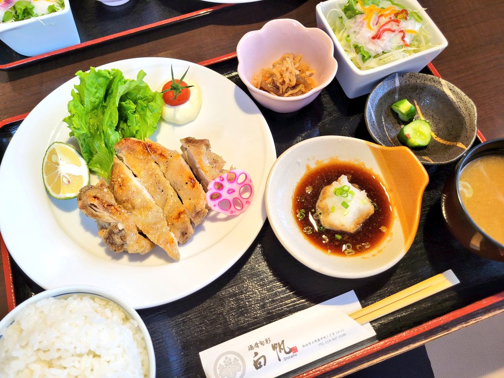 ql9o9lp_2's tweet photo. 最近食べたランチ集😋🍴
#白帆 #高田屋食堂  #貝麺ほてや 
#秋田市  #大館市  #白帆多め 
#プレミアム飲食券様々🙏 https://t.co/3XyMSB2a5K
