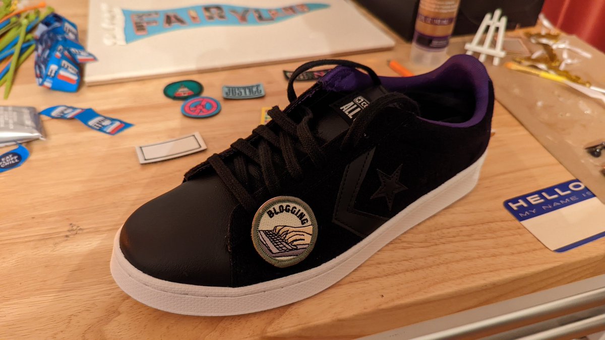 I got new kicks to wear at <a href="/WillisWonderFnd/">Willis Wonderland Foundation</a> event and they are covered in Velcro's soft side. They came with little patches to decorate them but I didn't like them. So, I am adding my own which includes the #blogging merit badge <a href="/zoomar/">David Wahl</a> awarded to me years ago ❤️