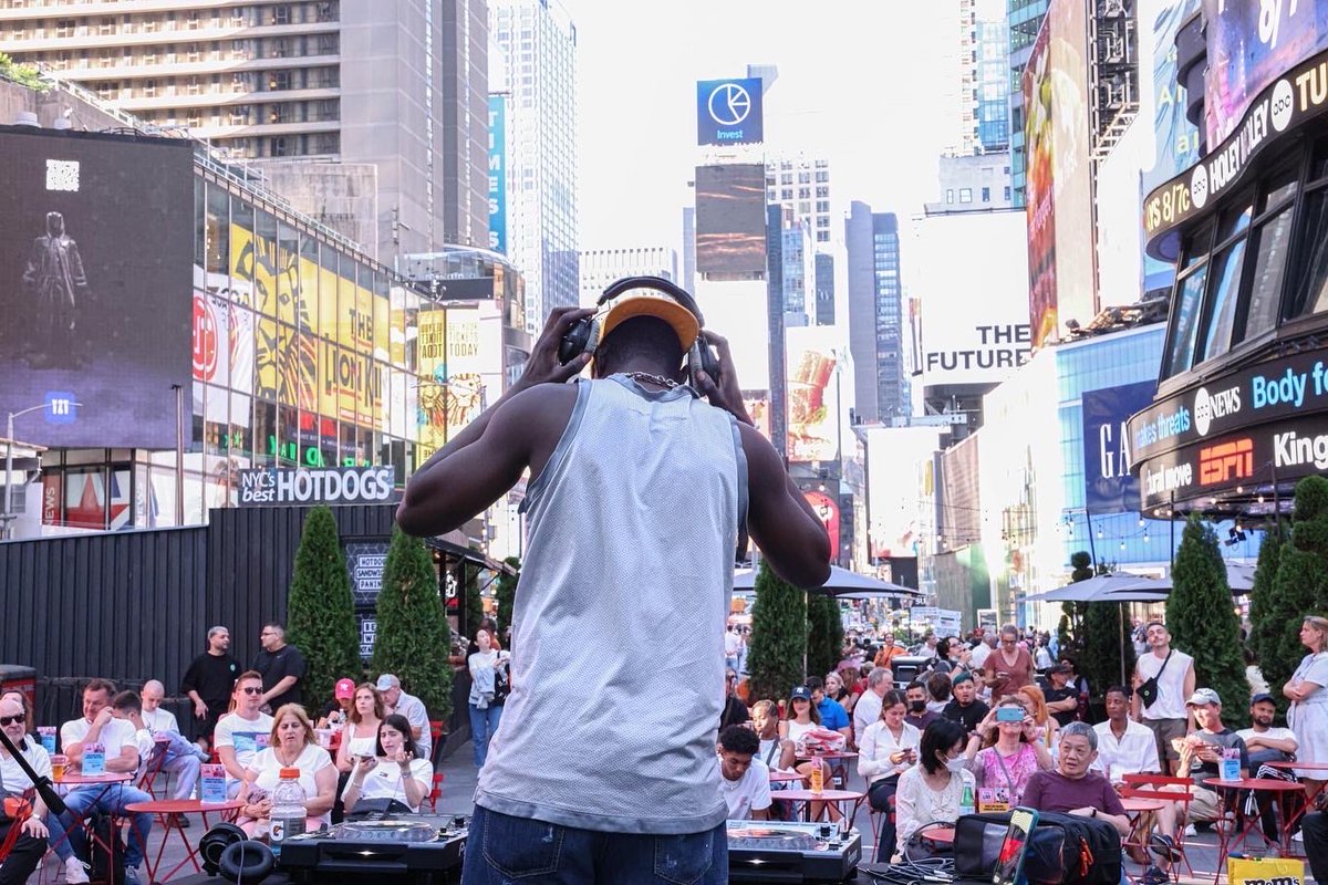 Times Square on Twitter "TONIGHT is the last DJ Sets of TSQLIVE