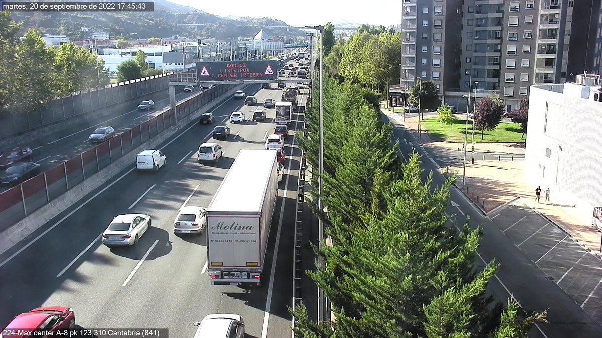 🚗🚛 Kamioi eta kotxe baten arteko #Istripua #A8 Km 124 #Barakaldo-n Kantabriako…