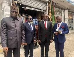 Abinel_Ilunga's tweet photo. Ls comediens sosie des politiciens seraient invité par l'unionsacré à condition d'écarter le sosie de Kabila
Ou si ce sosie venait, il devrait dire des choses disant qu'il avait mal géré le pays
C'est triste pcq ce sont les renegats Kabilistes qui seraient a la base de ça https://t.co/JlZXIRx6aA