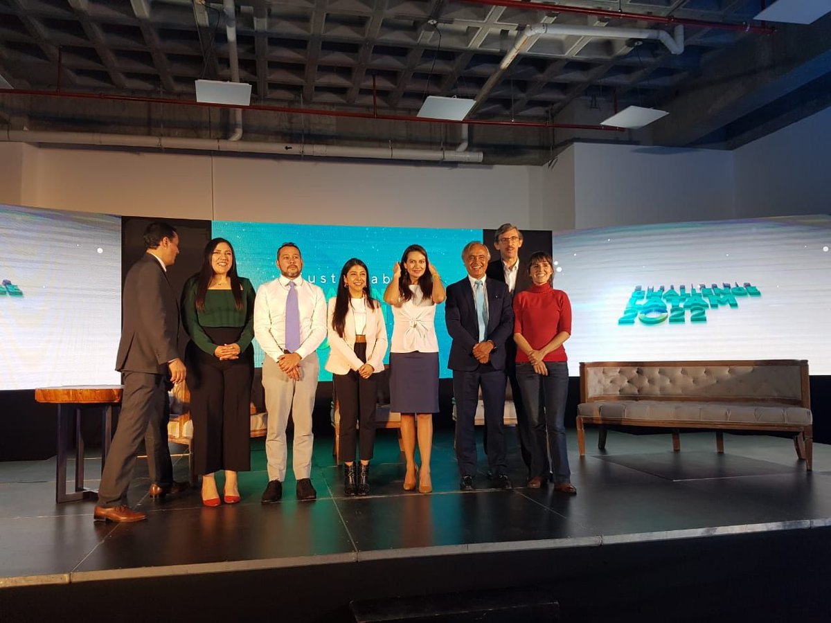 BVRioBrasil's tweet photo. Na semana passada, nossa equipe de circularidade participou de dois grandes eventos (da @PREVENTwaste_ e @latam_challenge) para mostrar como empresas e governos podem atingir suas metas de coleta de resíduos em conjunto. Leia https://t.co/fkpZUnc2u5
#economiacircular https://t.co/r4YaeBI9DK
