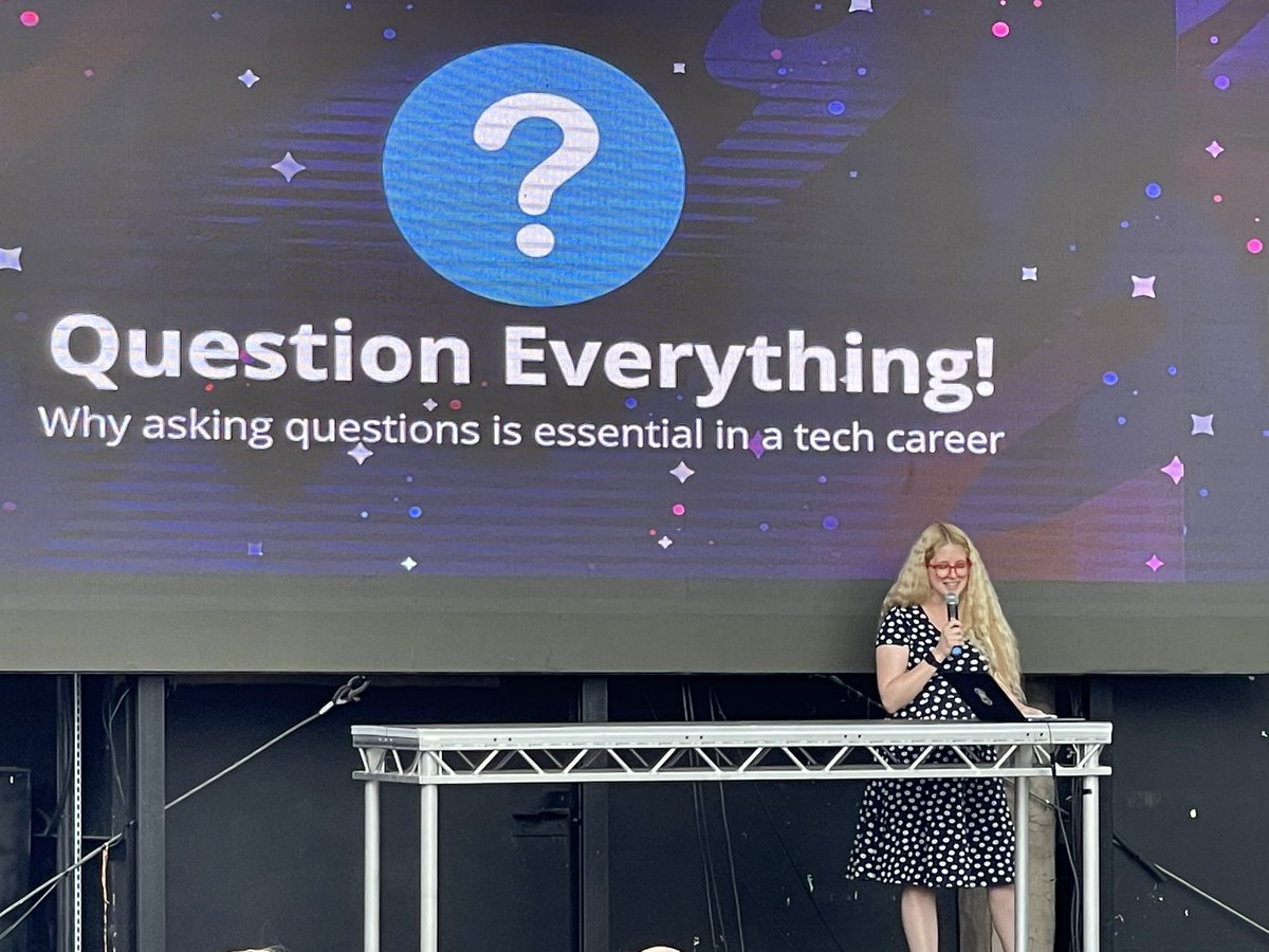 kiyanwang's tweet photo. Really enjoying Liz (@codingbumblebee) talking about the bootcamp, how and why @theSchoolOfCode does things! As an ex bootcamper herself she has an incredibly useful perspective to share! 
#SoCFest https://t.co/3mlJxjOAJ8