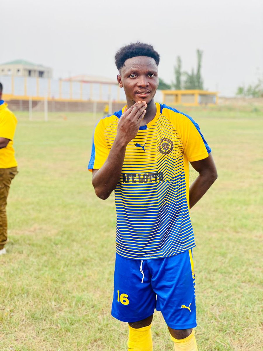HOMESTARSFC1's tweet photo. 🤝🏼 | Julius Atsu - Addai moves to Right To Dream . 

We are delighted to announce that our Prolific Midfielder  Julius Atsu - Addai  has completed a move to Right to Dream Foundation on a permanent deal.

-We wish him the very best 👏🏽 

🔵🟡🔵 #VoltaDiv2 #afevio #afelotto https://t.co/eoB6vn8uIr