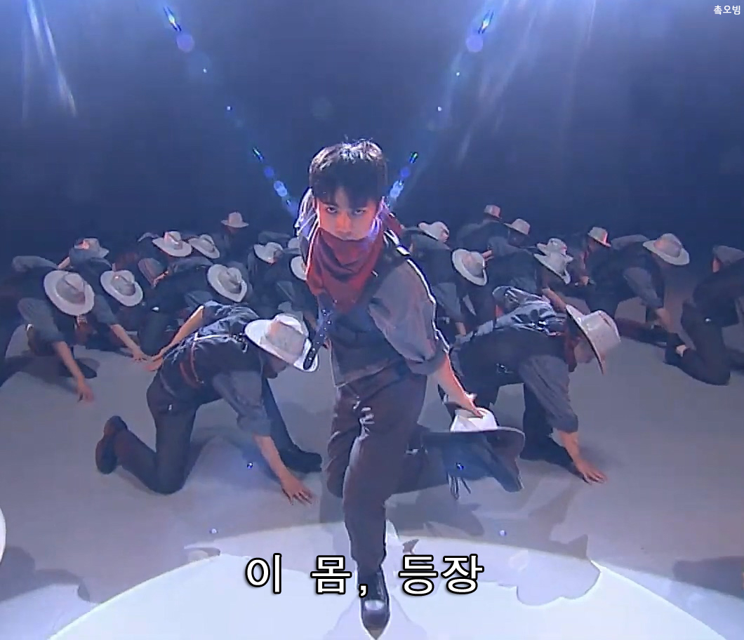 아니 세훈이가 챌린지 해주면 좋겠다고 쟈근소망 갖고있었는데
갑자기 직접 이 몸 등장 처럼 나오는거에요 😵