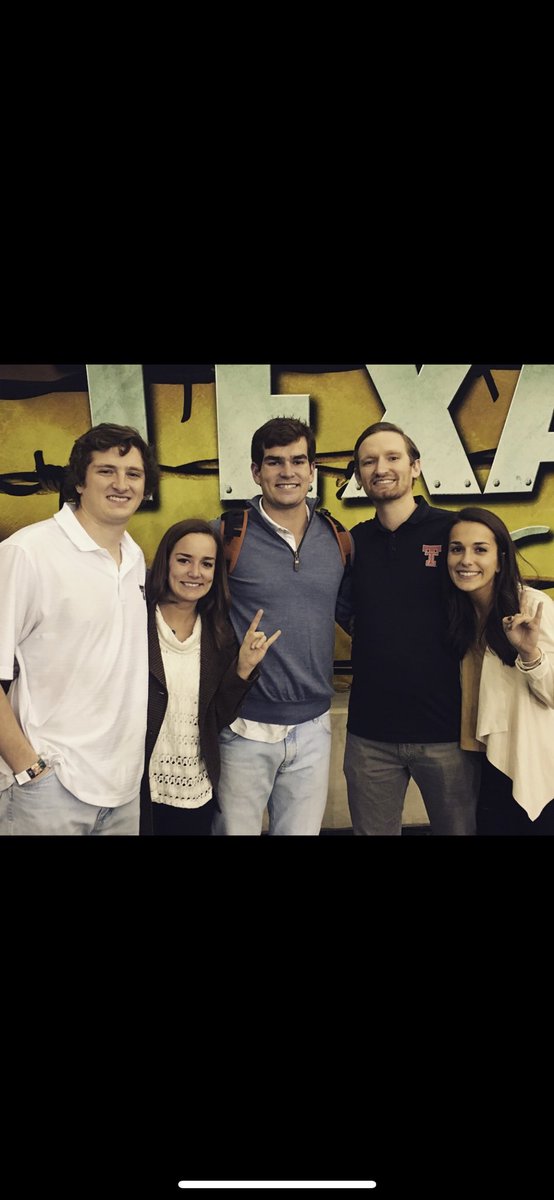 RamblinRaiders's tweet photo. 🚨Today’s #UTHateWeek task:🚨
Share your fav mem & or picture of a time that TTU whipped up on the Texas Longhorns
This pic was taken in the player/family gathering area after TTU beat UT in football in 2017…I love my longhorn cousins, but they were in some pain that night! https://t.co/IAZaPtLgtW