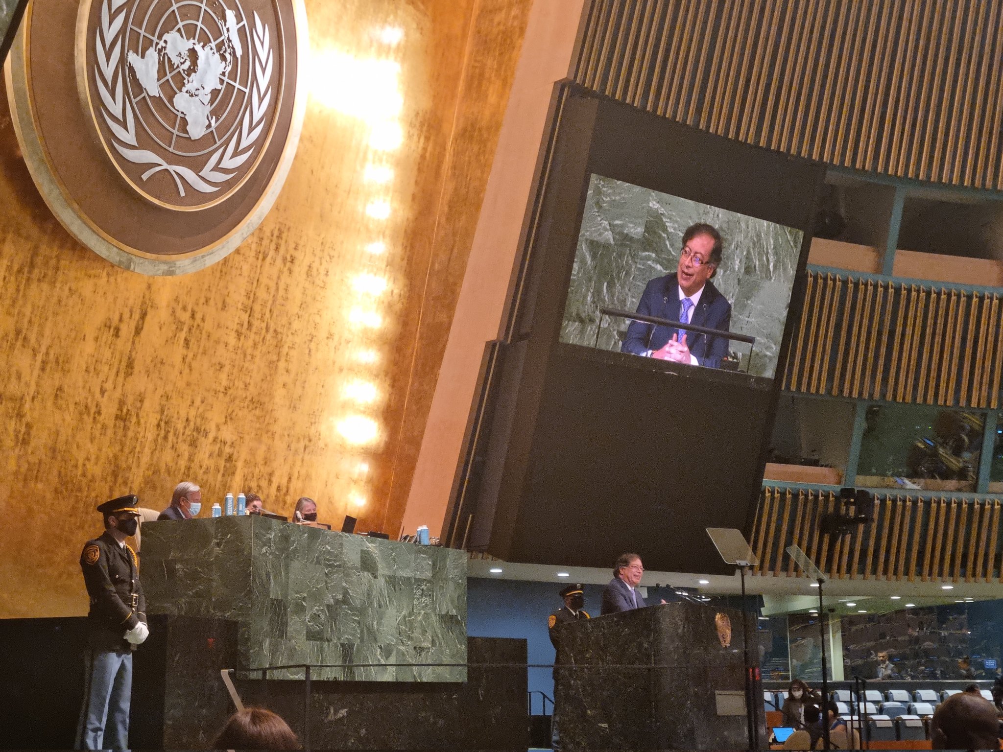 Miguel Samper Strouss (MiguelSamperS) / Twitter