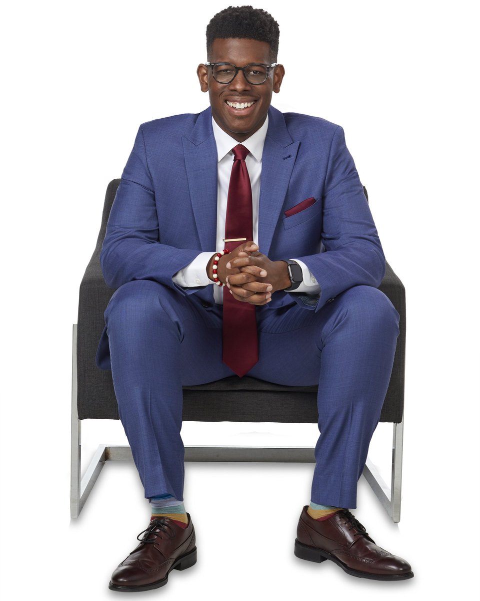 ReggieWilsonTV's tweet photo. Today officially marks 1 year at @kare11! I’ve gotten some awesome opportunities over the last year, covering all these incredible sports in the Twin Cities. I don’t take my position for granted. Every day is about bringing it and improving on the day before. Let’s work! #Blessed https://t.co/x3ID1NGgsH