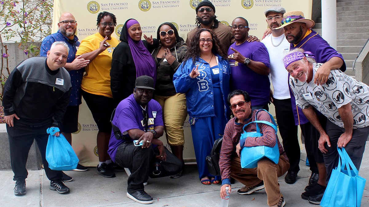 SFSU's tweet photo. Reunited and it feels so Gator: Thank you to all the @SFSUAlumni who attended our Alumni BBQ earlier this month! #Gatorfest https://t.co/yI0DRCCrx4