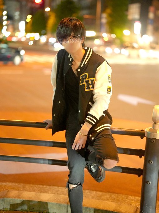 格好良く撮ってもらった。 Pornhub5万人記念ジャケットと共に&hellip;。  Photo by @yonosukemori https://t.co/7KFUqfW91S<a href="/tag/sm"class="tags"><span>#sm</span></a>